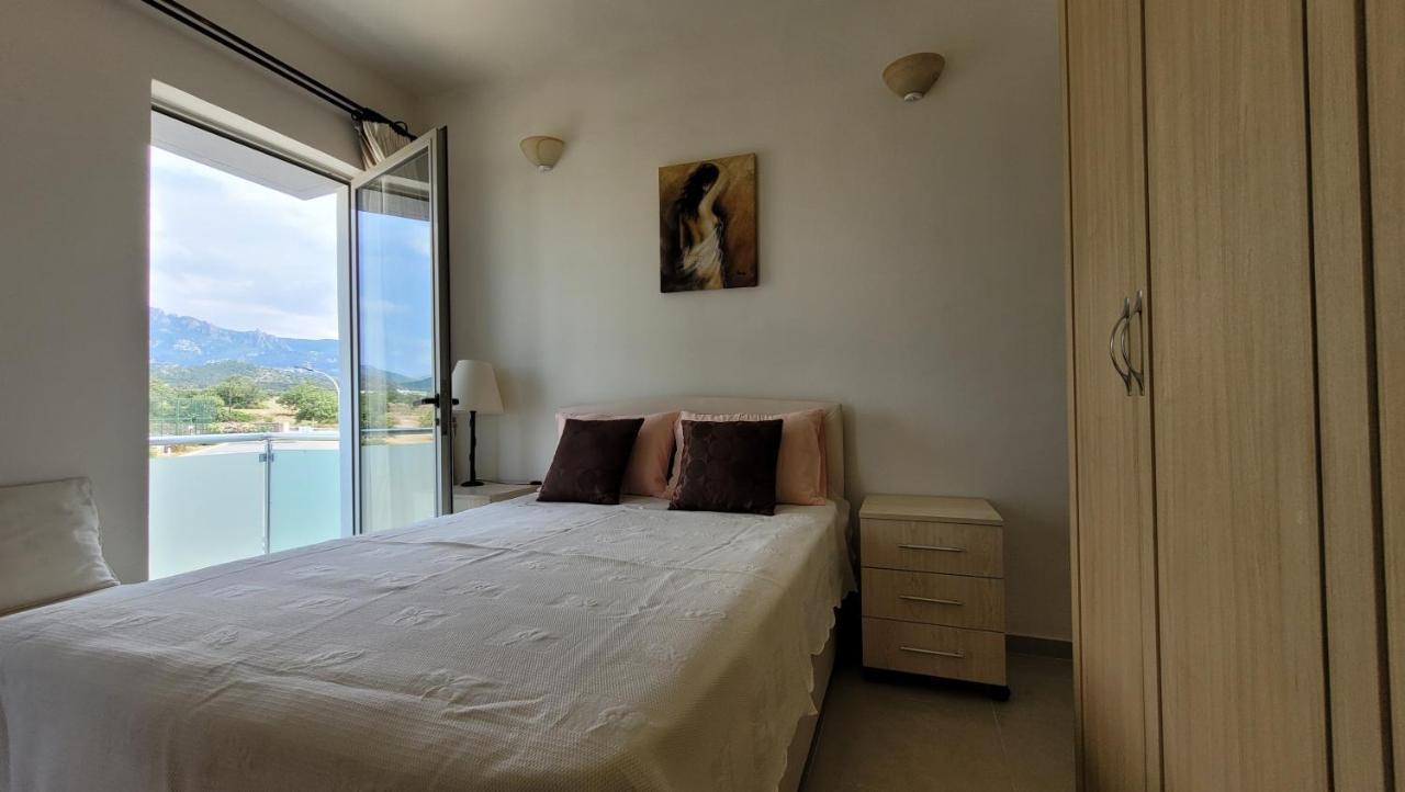 Sea And Mountain View Beachfront Penthouse Yali エクステリア 写真