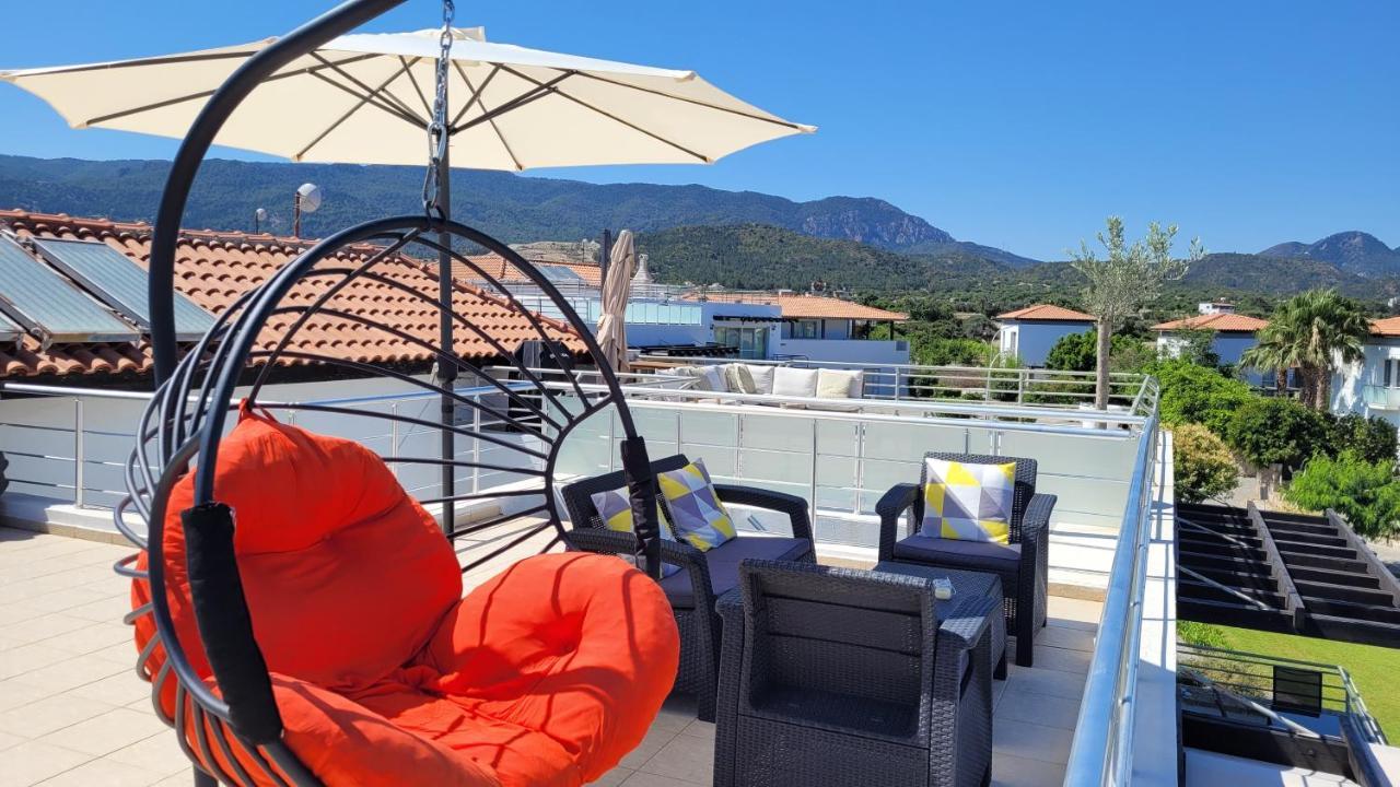 Sea And Mountain View Beachfront Penthouse Yali エクステリア 写真